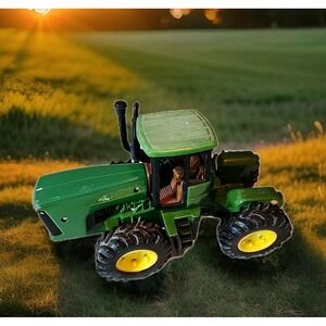 John Deere J0512Q01 Die Cast Ertl Articulated Tractor Wide Wheels 1:64 Farm Toy